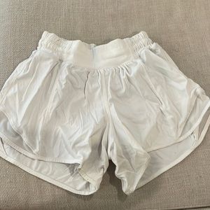 Lululemon Hotty hots white